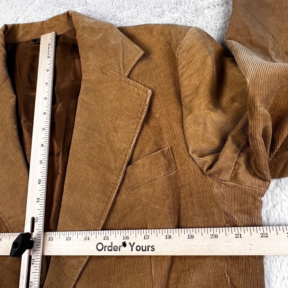 *SOLD* Levi's Tan Corduroy Blazer - Picture 6 of 12